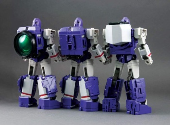 [Masterpiece Tiers] MAKETOYS MTRM-07 VISUALIZERS aka REFLECTOR - Sortie Septembre 2015 - Page 2 7wX7IYBF