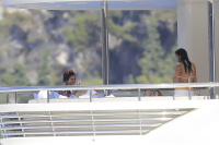 Nina Dobrev and Asustin Stowell enjoy the ocean off the cost the French Riviera (July 26) BhkUnm0U