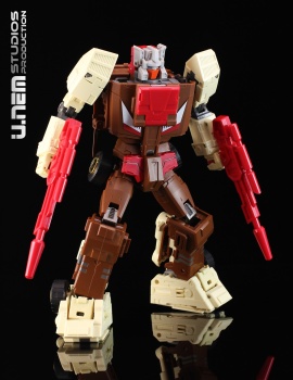 [Masterpiece Tiers] MAKETOYS MTRM-01 CUPOLA aka CHROMEDOME - Sortie Juillet 2015 - Page 2 QBdewjVZ