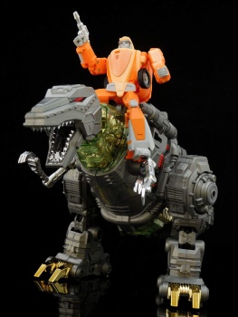 [Combiners Tiers] G-CREATIONS SHURAKING aka COMBINER DINOBOT - Sortie 2015-2016 - Page 4 QCk1r3KR