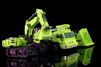 [Combiners Tiers] GENERATION-TOY GRAVITY BUILDER aka DEVASTATOR - Sortie 2015-2016 - Page 9 TjVZLAMi