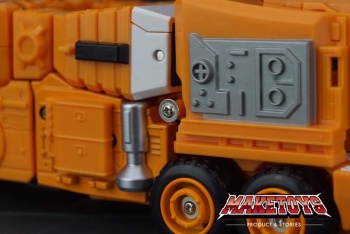 [Masterpiece Tiers] MAKETOYS MTRM-05 WRESTLE aka GRAPPLE - Sortie Debut 2016 - Page 3 Tyeqc0O8