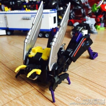 [Masterpiece Tiers] BADCUBE EVIL BUG CORP aka INSECTICONS - Sortie Septembre 2015 - Page 2 X0zkgkyW