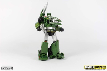 [Masterpiece Tiers] FANSTOYS FT-15 WILLIS aka HOUND - Sortie Juin 2016 - Page 4 B0VOvTd8