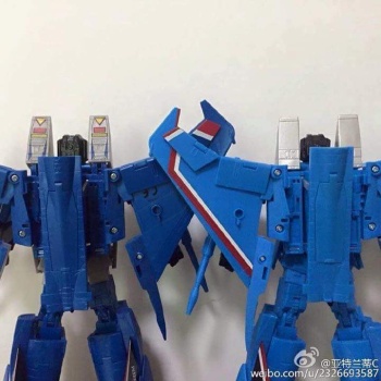 [Masterpiece Takara Tomy] MP-11T THUNDERCRACKER - Sortie Décembre 2015 - Page 2 CSRxL7yJ