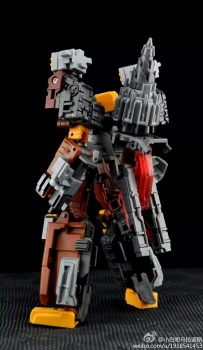 [Combiners Tiers] MAKETOYS QUANTRON aka COMPUTRON - Sortie Aout 2014 D8cqjX8u