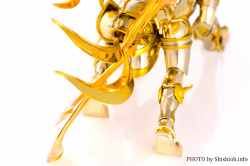  [Comentários] Saint Cloth Myth EX - Soul of Gold Aiolia de Leão - Página 9 F7D8dCZR