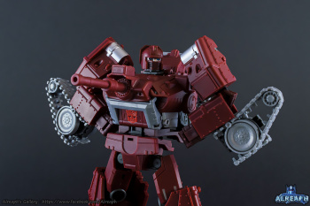 [Masterpiece Tiers] BADCUBE OTS-04 WARDOG aka WARPATH - Sortie Mai 2015 - Page 3 LePeM6EA