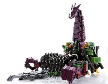 [Masterpiece Tiers] MAKETOYS MCB-03 PANDINUS aka SCORPONOK - Sortie Avril 2016 - Page 4 PuZFCLmt