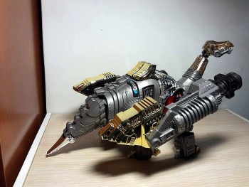 [Combiners Tiers] G-CREATIONS SHURAKING aka COMBINER DINOBOT - Sortie 2015-2016 - Page 2 Q7TisHew