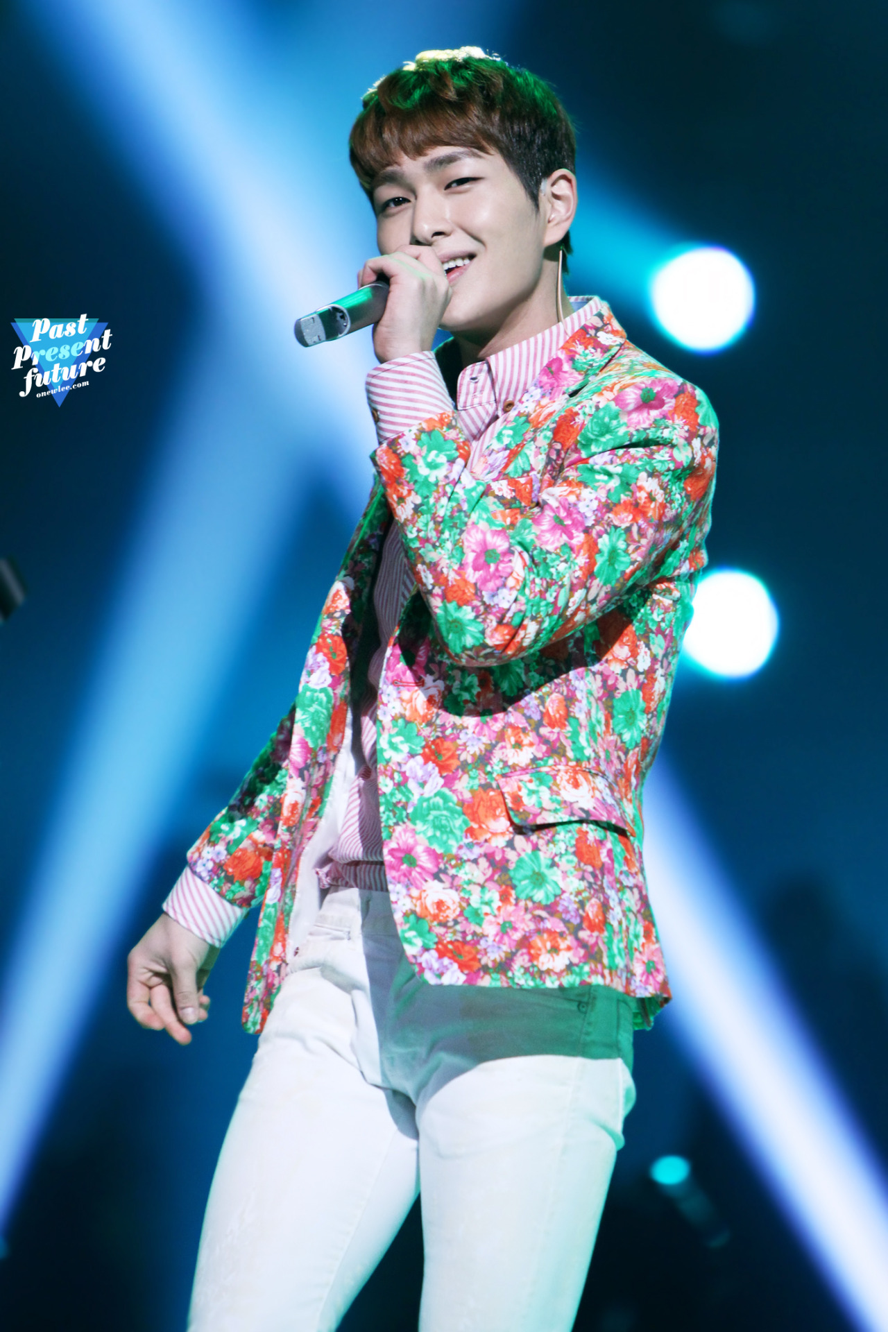 130305 Onew @ KBS Open Concert Tumblr_mj76w8N19C1rtjlxyo1_1280