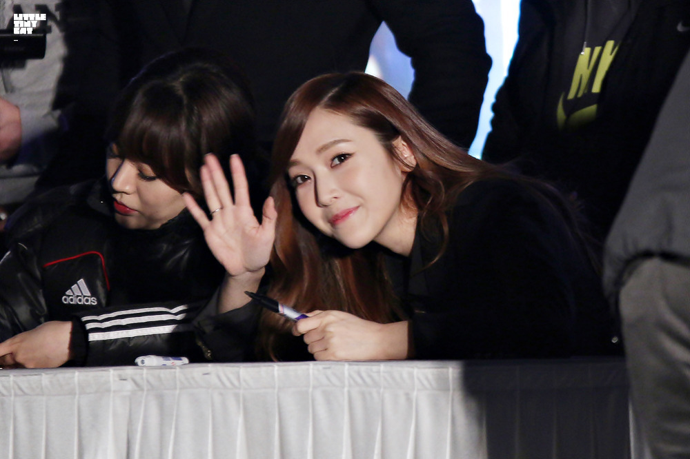 [PIC][16-03-2014]SNSD tham dự buổi fansign cuối cùng cho "Mr.Mr" vào tối nay - Page 3 Tumblr_n2kqzkd5jG1sewbc1o1_1280