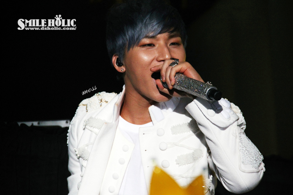 [PhoHD] ALIVE Tour 2012 ở Hồng Kông (8-9-10/12/2012) Tumblr_mewyxu7mS61qb2yato6_1280