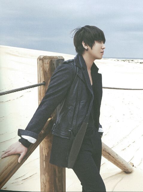 [SCANS] “BLUE TRAVEL” Photograph Collection 2013 Tumblr_mtordyVQ8v1spvec4o6_500