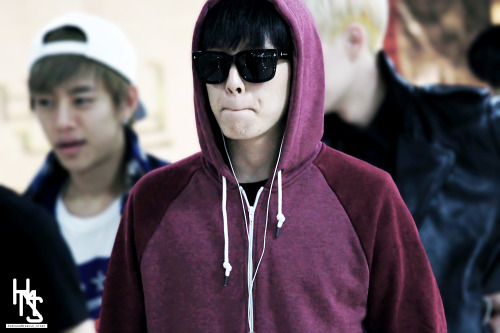 FAN.TAKEN| صور B.A.P في مطار Gimpo الدولي متوجهين إلى اليابان .. Tumblr_n31serED1D1rnkj5ho1_500