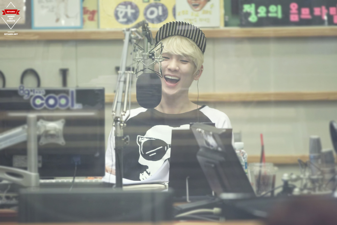 130430 Key @ Sukira Kiss the Radio Tumblr_mm31otJ7vh1r5kb7po1_1280