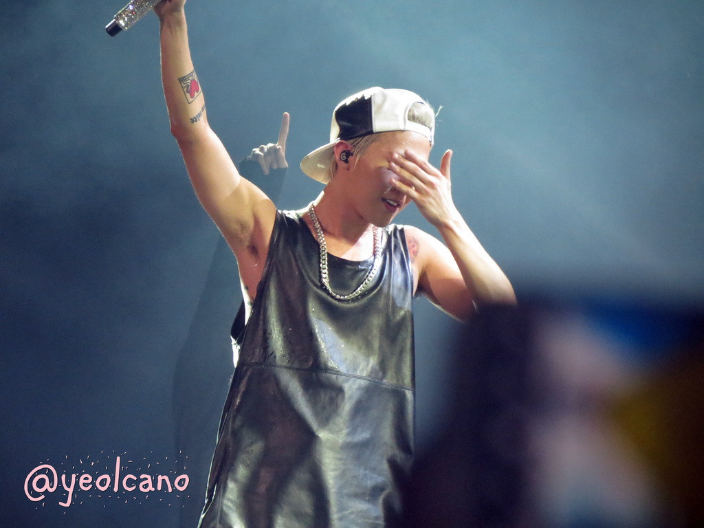 [21/9/2013][Photos/Vids] BIG BANG biểu diễn tại F1 Singapore Tumblr_mth14x7sEY1qb2yato4_1280