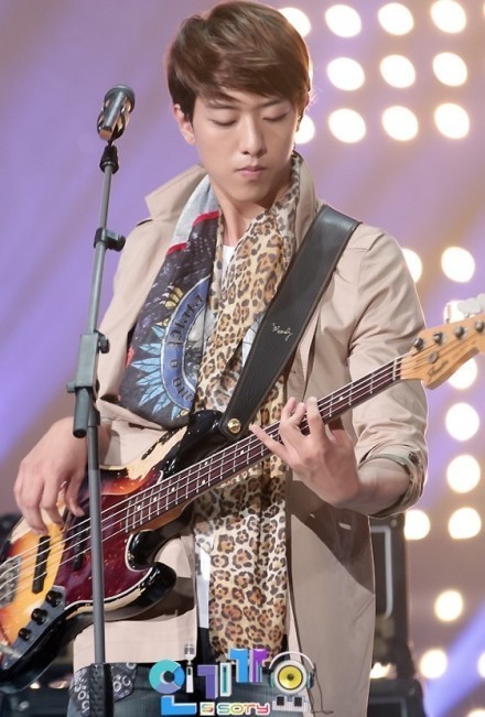 [Live] CNBLUE @ SBS Inkigayo Half Year (14.07.2013) Tumblr_mqlf3zkXn81rgxfbio1_500