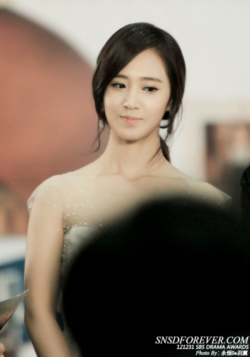 [PIC][31-12-2012]Yuri xuất hiện tại "SBS Drama Awards 2012" vào tối nay Tumblr_mfwohlxiqO1rs68xto2_500