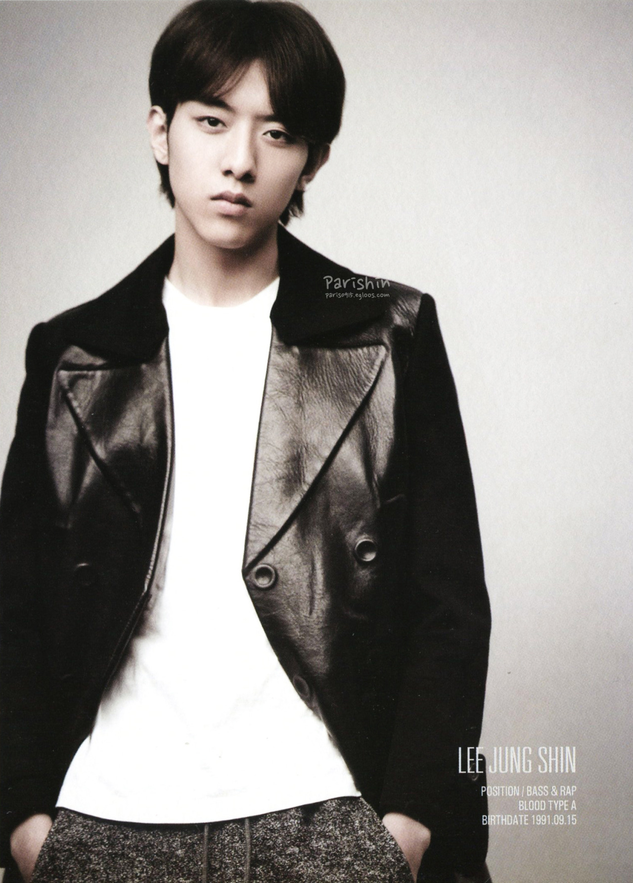 [Scans] Season Greeting 2013 Tumblr_mf8yxduUu51rgxfbio4_1280