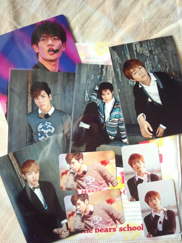 [SCANS] SHINee - '1000 Years, Always By Your Side' Booklet y Photocards Tumblr_meuu79Mp9M1r36tcgo1_1280