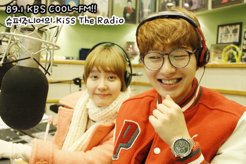 130218 Onew @ Kiss the radio Tumblr_miebmbziqu1qdtvhxo2_500