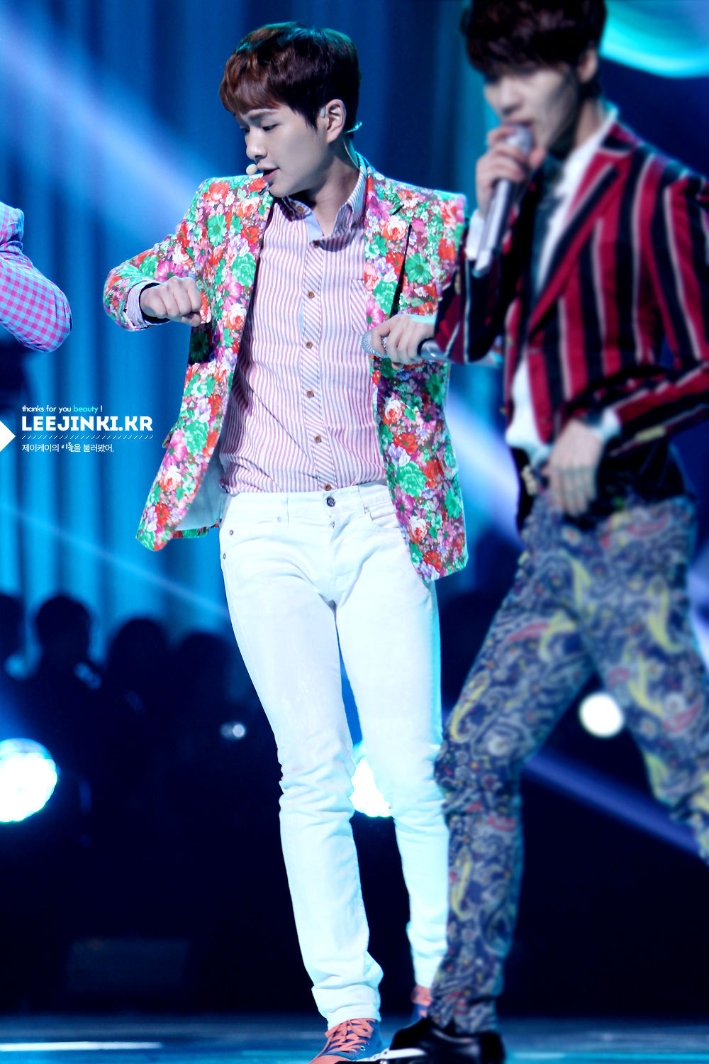 130305 Onew @ KBS Open Concert Tumblr_mj76ewIBv21rtjlxyo1_1280