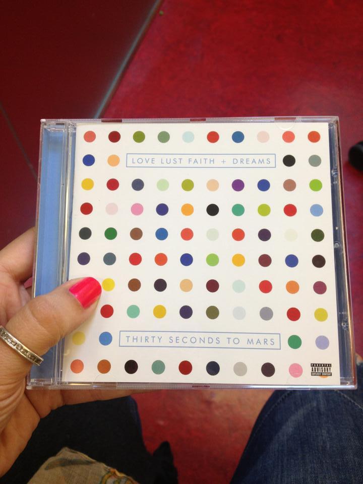 Quatrième album Love Lust Faith+ Dreams  [Impressions] - Page 14 Tumblr_mmunwrbbys1qk5ii1o1_1280