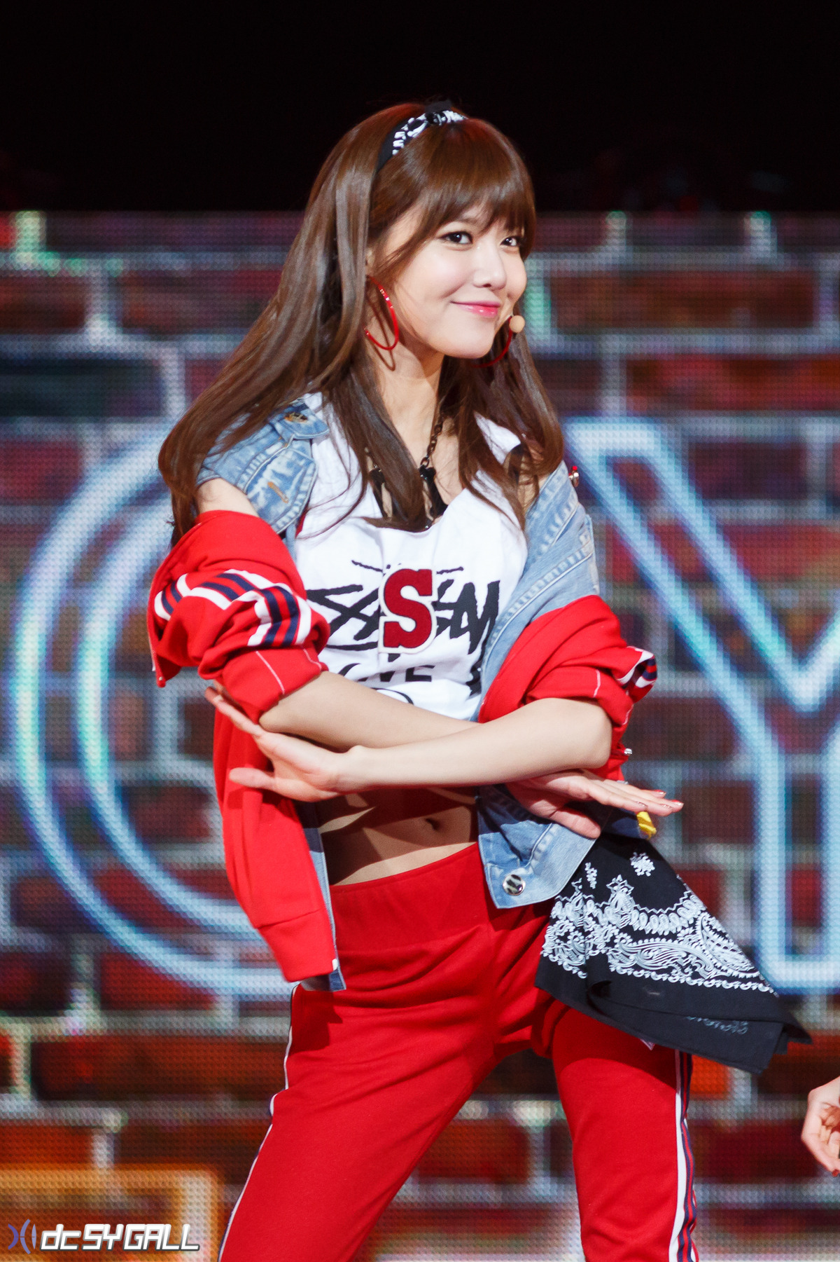 [PIC][06-01-2013]SNSD biểu diễn tại "KBS Open Concert" vào chiều nay - Page 6 Tumblr_mgbe77Z2mZ1rs68xto3_1280