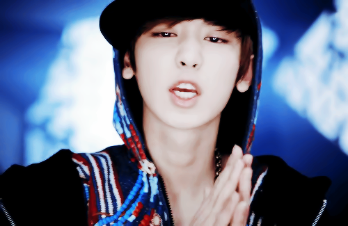 ☆ Park ChanYeol ☆ Răng đẹp mọi thời đại ☆ Tumblr_mrmrw7PSGz1rs7vomo4_500