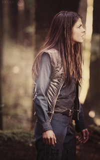 marie avgeropoulos Tumblr_n6x5hnEbqg1saikalo5_250