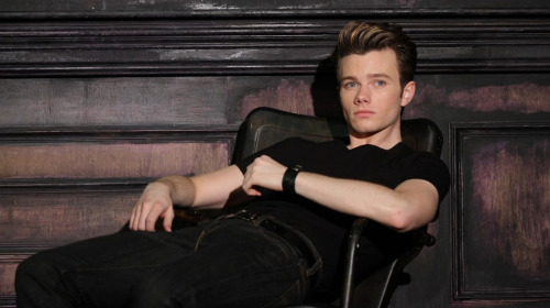 Liens de Chris Colfer  Tumblr_mfuw007v9y1rkn9zdo1_500