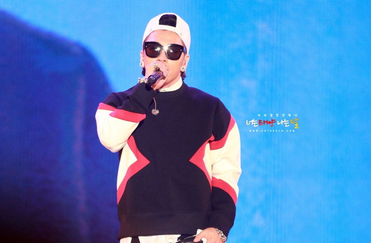 [11/8/13][PhoHD/Vid] Taeyang tại đêm diễn a-nation Tumblr_mrhm19ILl81qzjb8ko2_1280