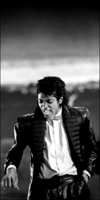 billie jean short film  Tumblr_mg5a1636m81qcqvito5_250