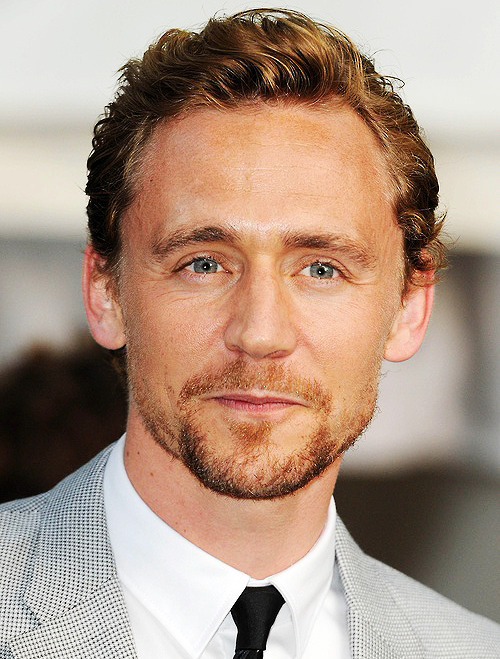 Kedvenc képeink Tom Hiddlestonról No. 1. - Page 19 Tumblr_mftr2bkzrb1rdm72ao1_500