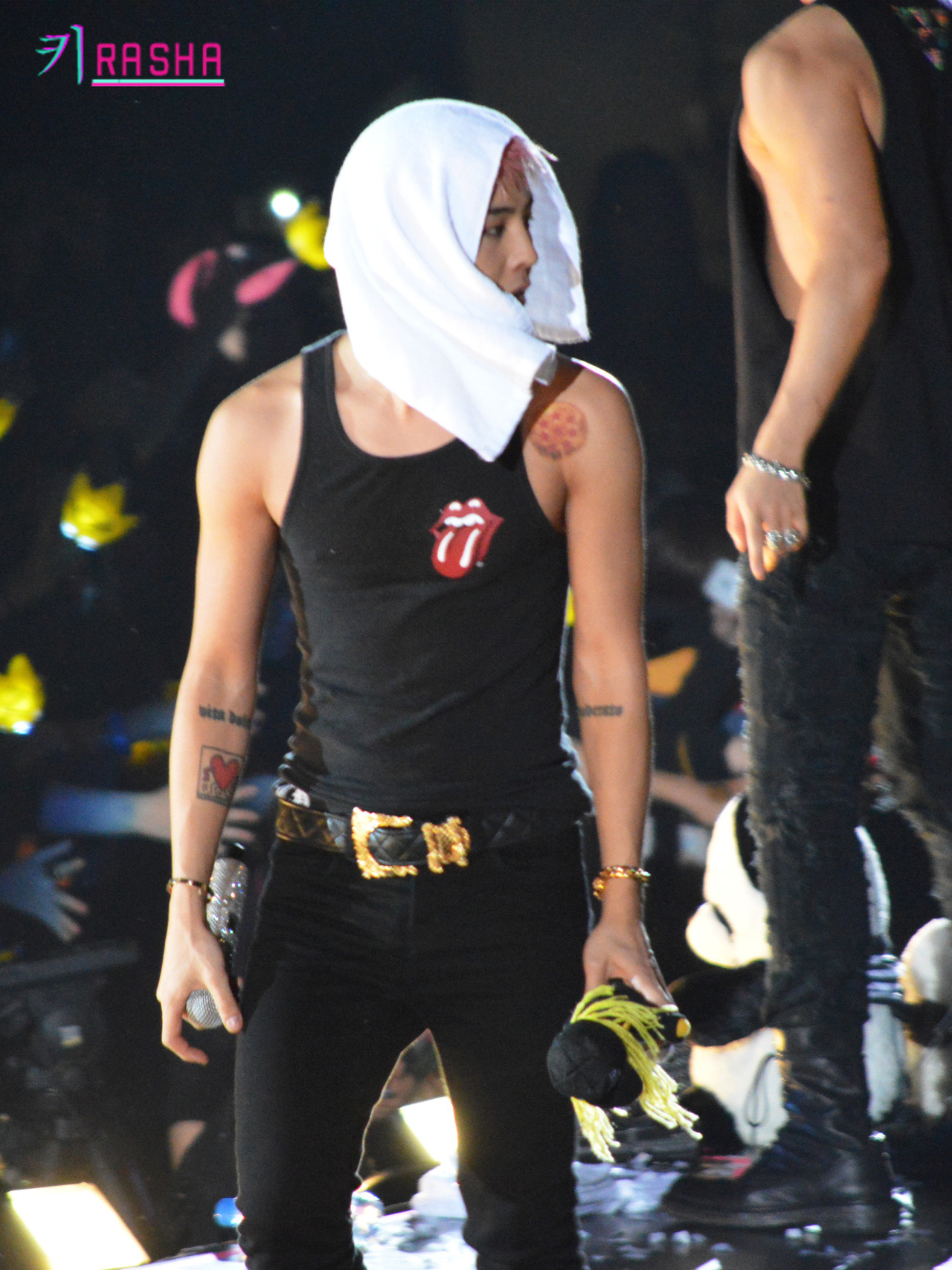 [PhoHD] ALIVE Tour 2012 ở Hồng Kông (8-9-10/12/2012) Tumblr_merqg7SmwL1rhpiaho1_1280