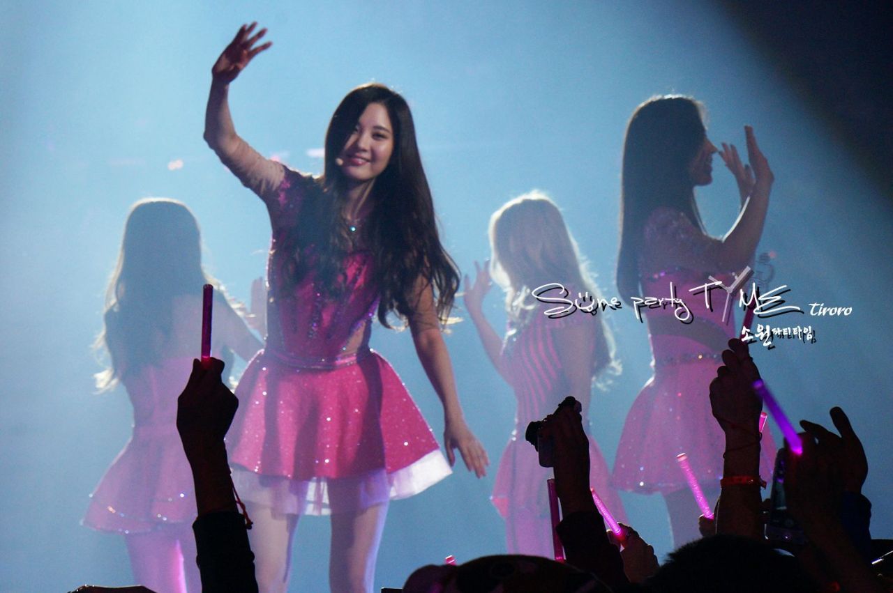 [PIC][15-02-2014]SNSD khởi hành đi Ma Cao để biểu diễn "2013 Girls' Generation's World Tour – Girls & Peace in Macau" vào sáng nay - Page 15 Tumblr_n1e34jJ1Mf1sewbc1o1_1280