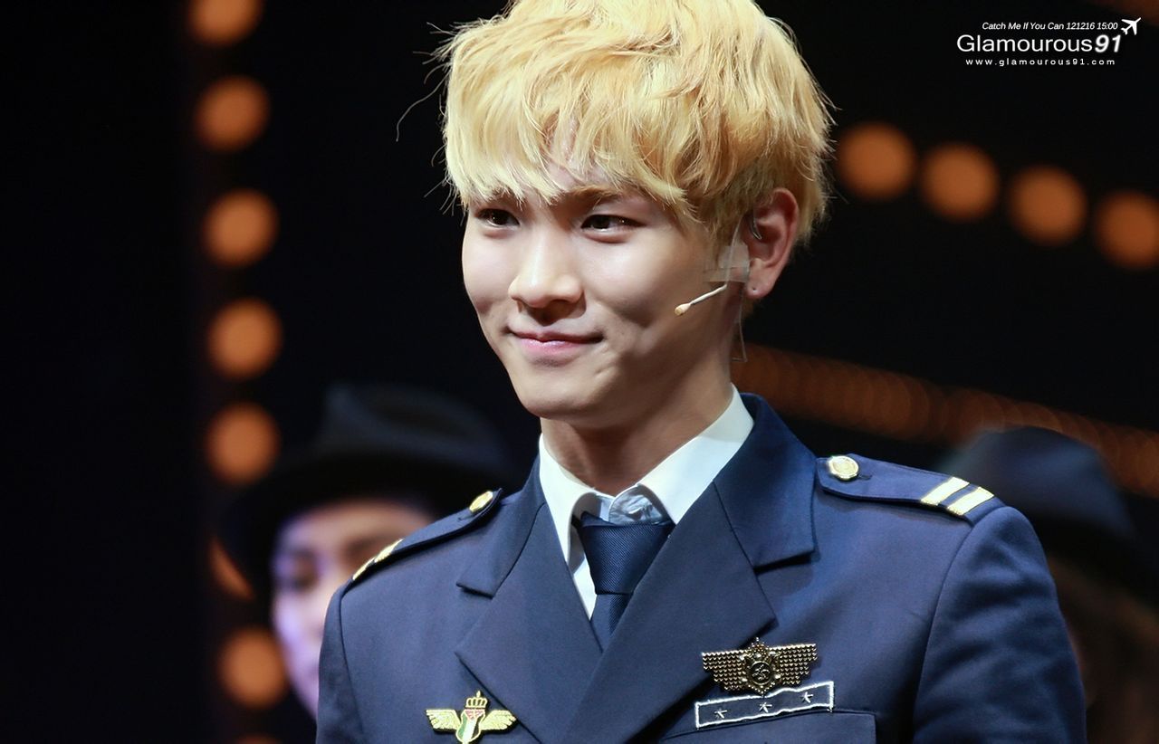 121216 Key @ Catch Me If You Can Musical Tumblr_mf6dn2Yapw1qdtvhxo8_1280