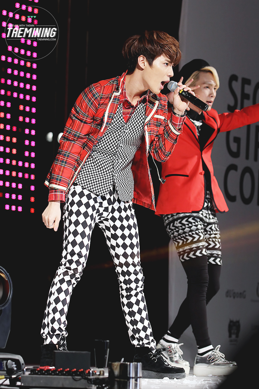 130406 SHINee @ Seoul Girls Collection 2013 event Tumblr_mkvs6phpjv1rsfd76o1_1280