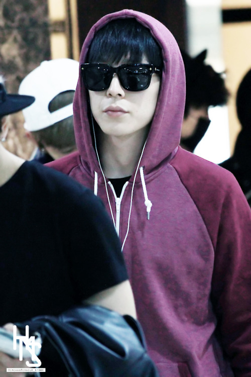 FAN.TAKEN| صور B.A.P في مطار Gimpo الدولي متوجهين إلى اليابان .. Tumblr_n31se1V5hd1rnkj5ho1_500