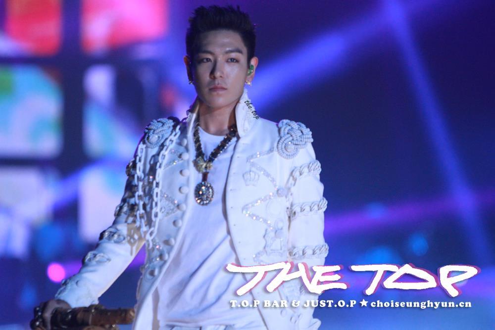 [PhoHD] ALIVE Tour 2012 ở Hồng Kông (8-9-10/12/2012) Tumblr_mewchfJulg1rd8m4do4_1280