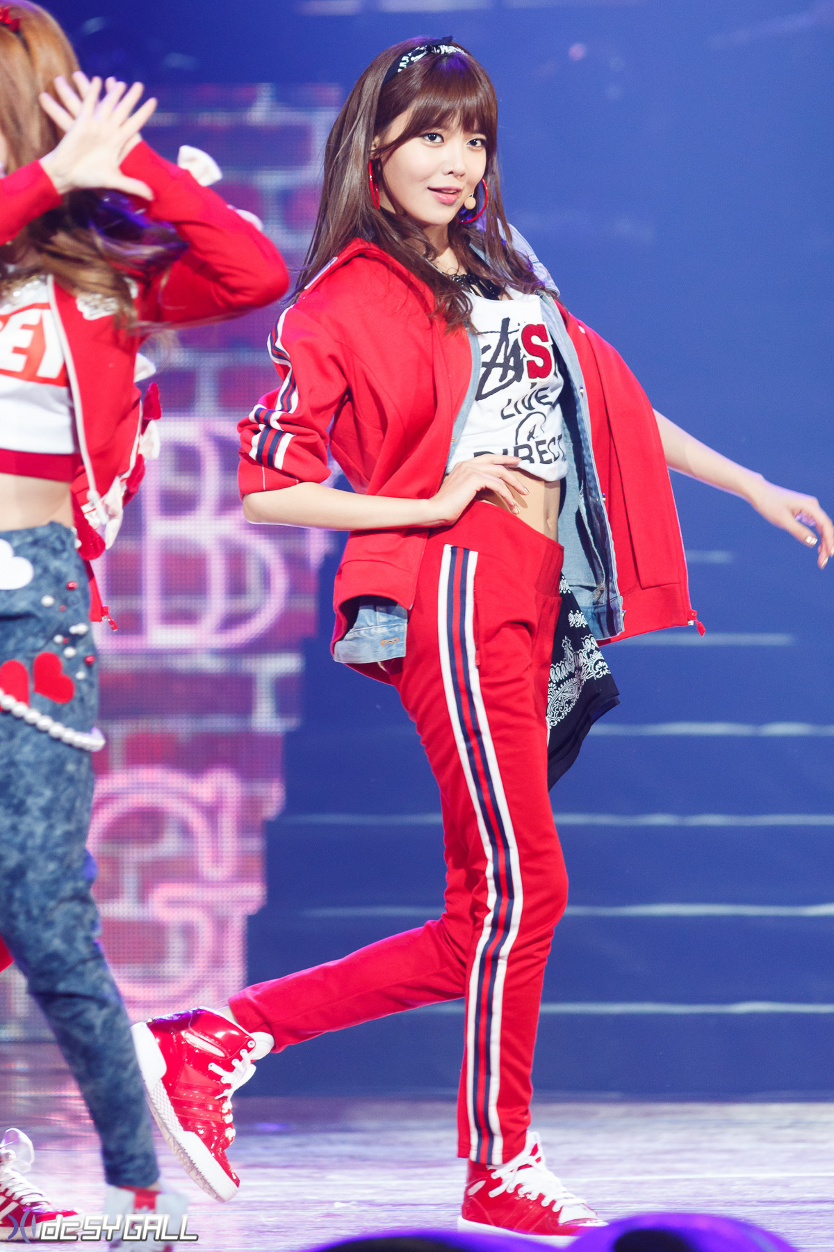 [PIC][06-01-2013]SNSD biểu diễn tại "KBS Open Concert" vào chiều nay - Page 6 Tumblr_mgbfaoiehD1rs68xto2_1280