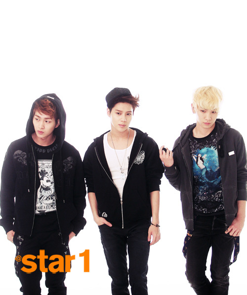 SHINee @ Star 1 Magazine Tumblr_mkkg2oSHTj1r5kb7po1_500