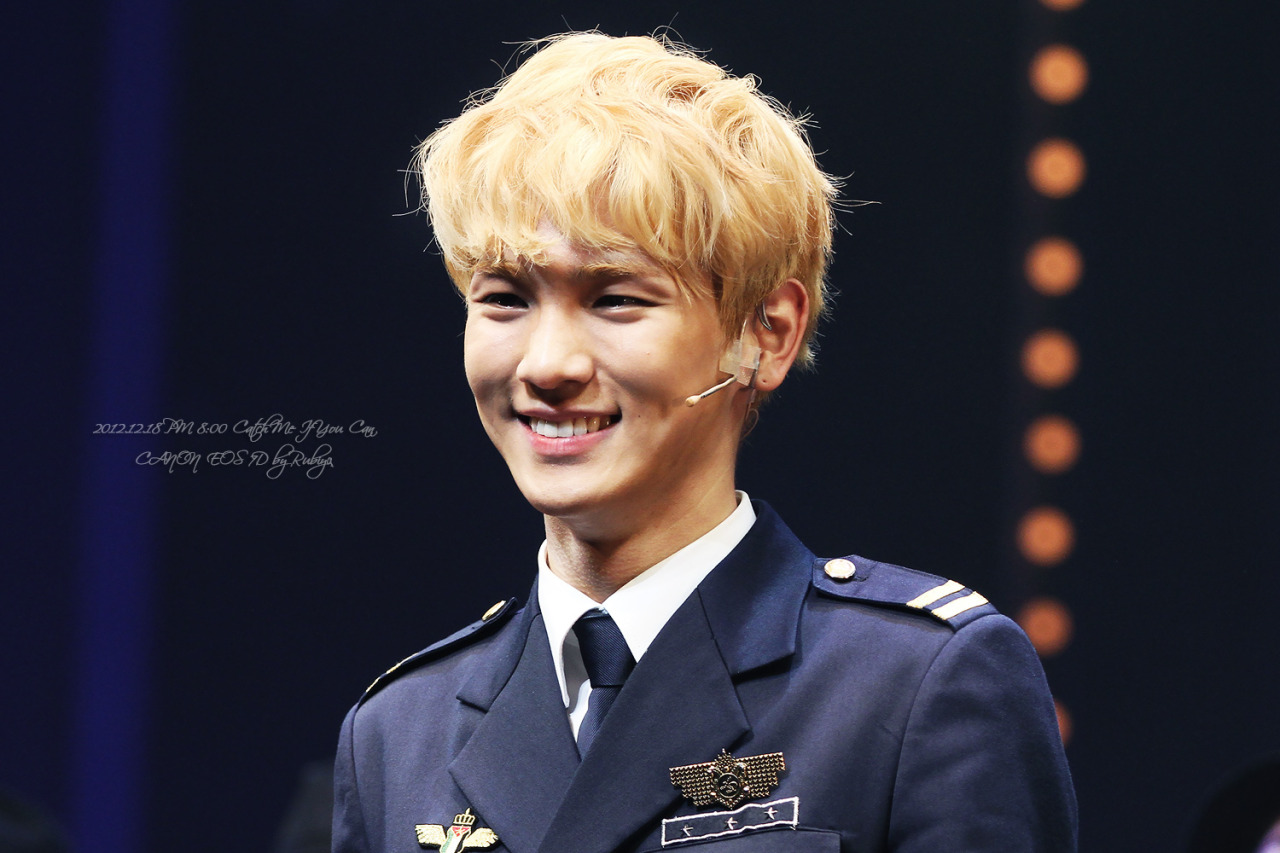 121218 Key @ Catch Me If You Can Musical Tumblr_mf8qgo1VR41r5kb7po1_1280