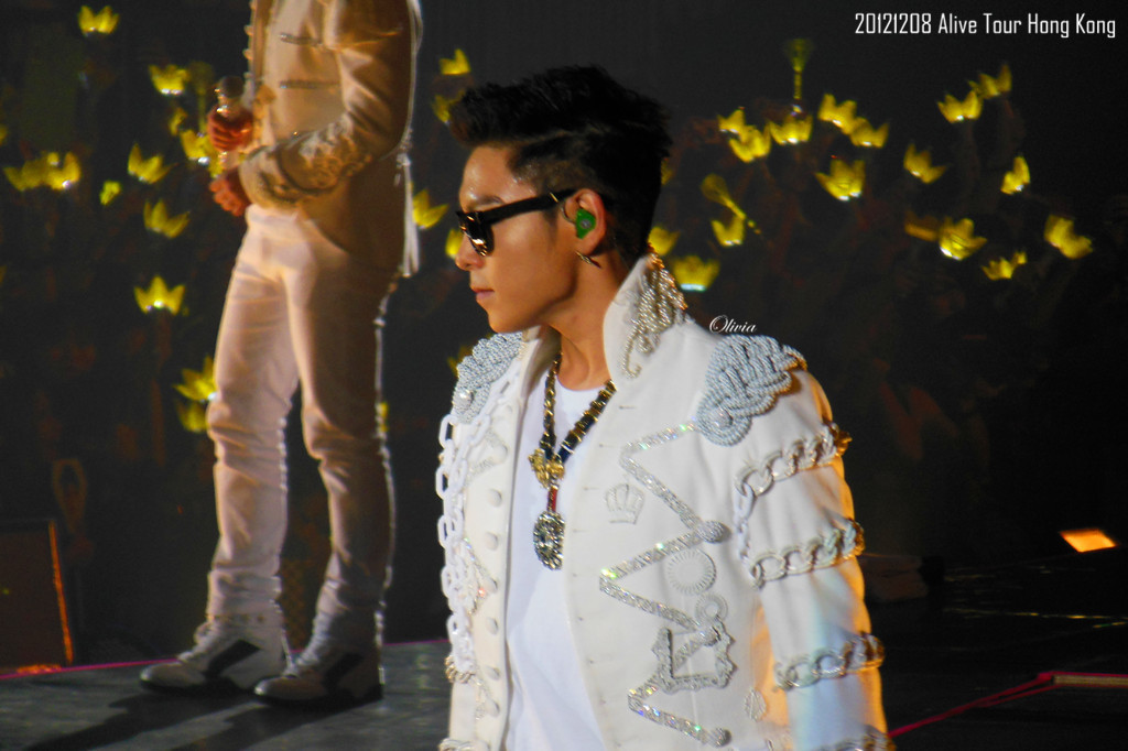 [PhoHD] ALIVE Tour 2012 ở Hồng Kông (8-9-10/12/2012) Tumblr_meriedKzhn1rhpiaho2_1280