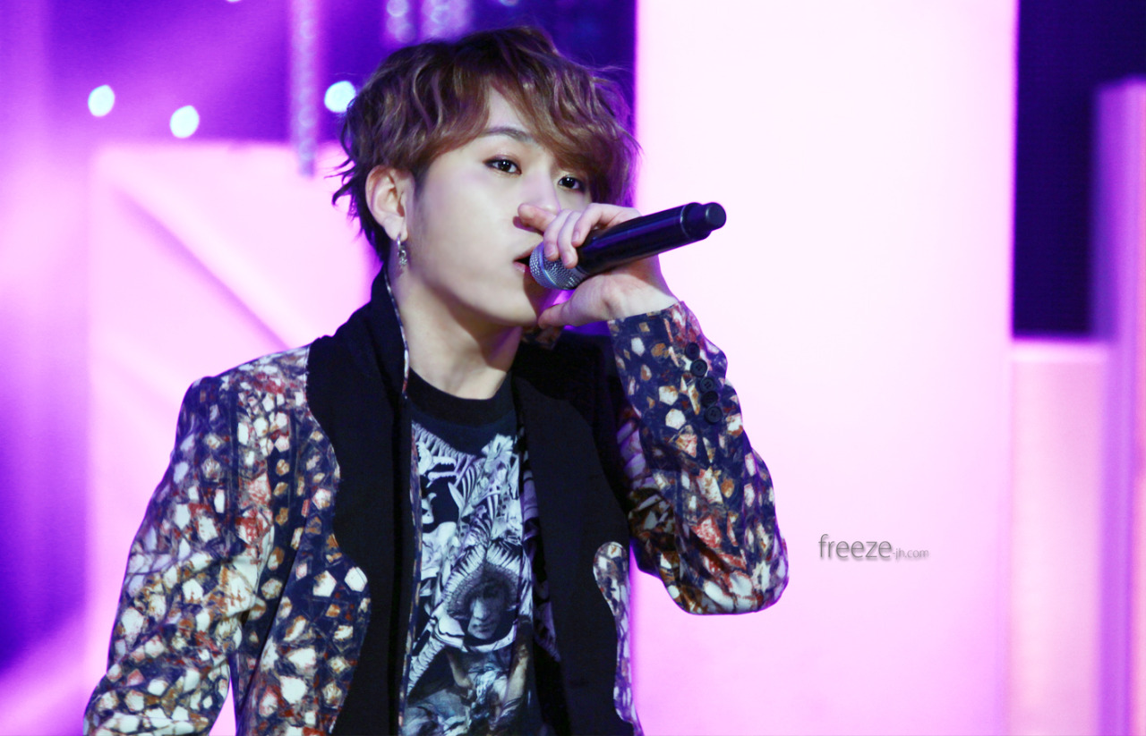 [PICS] [22.12.12] Junhyung @ KBS Entertainment Awards Tumblr_mfg3iaiGFn1rcgjgwo1_1280