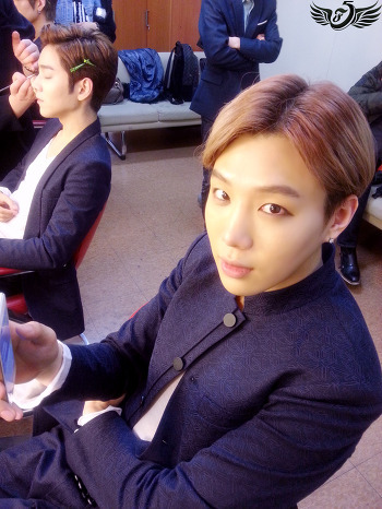  [FOTO] 140404 Staff Diario actualizado  part 2 Tumblr_n3p9uh8AL31qcrhyko1_400