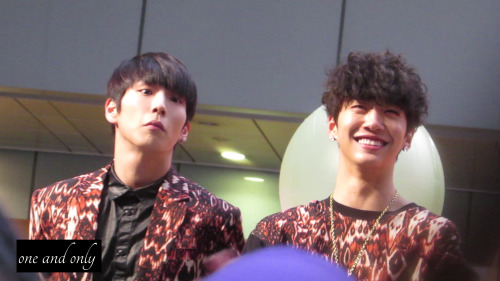 FAN.TAKEN| صور B.A.P في حفل Spring PON Festival بتاريخ 140327 .. Tumblr_n33aqubiS31skxbo9o1_500