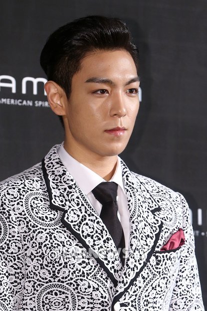 [5/10/2013][Photos]T.O.P tại sự kiện Marie Claire Asia Star Awards Tumblr_mu70e9Xf0m1qzjb8ko5_500