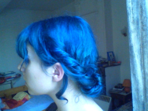 Floodage sur les Cheveux Bleus! - Page 21 Tumblr_mq59reglq81qke37ao1_500